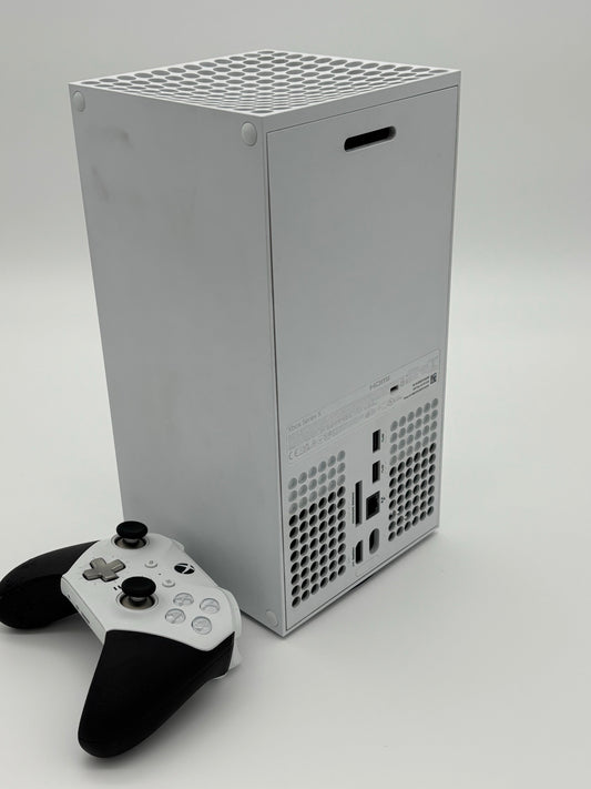Mobile2fix Xbox Series X digital console in robot white with a white Elite Series 2 controller on a white background.